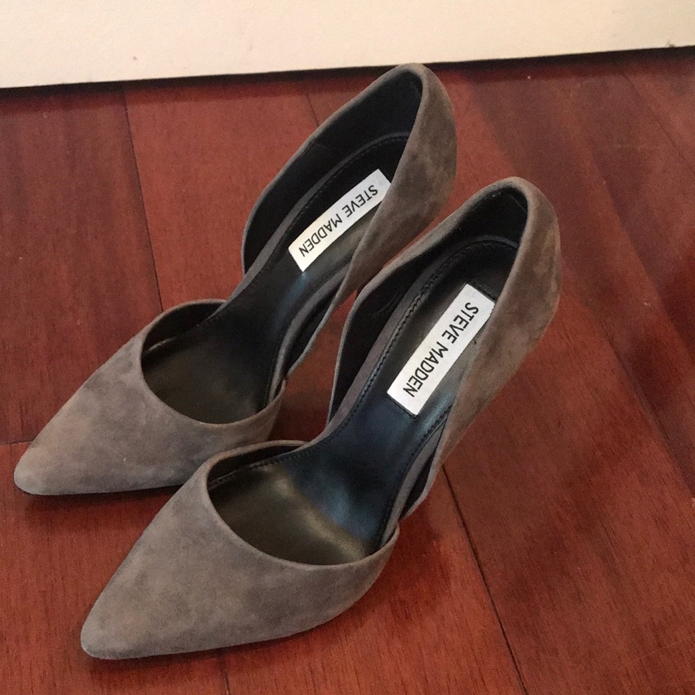 UNWORN Gray Steve Madden Heels